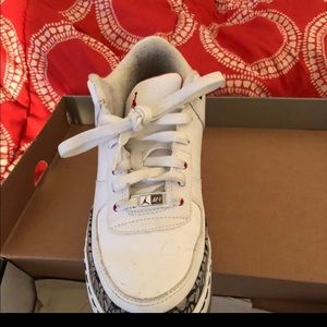 Jordan sneaker and free t shirt